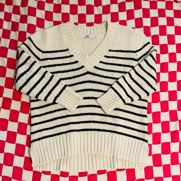 ZARA Comfy Striped Knit Korean Style Layering Oversized V-neck Sweater - Small - Picture 3 of 9